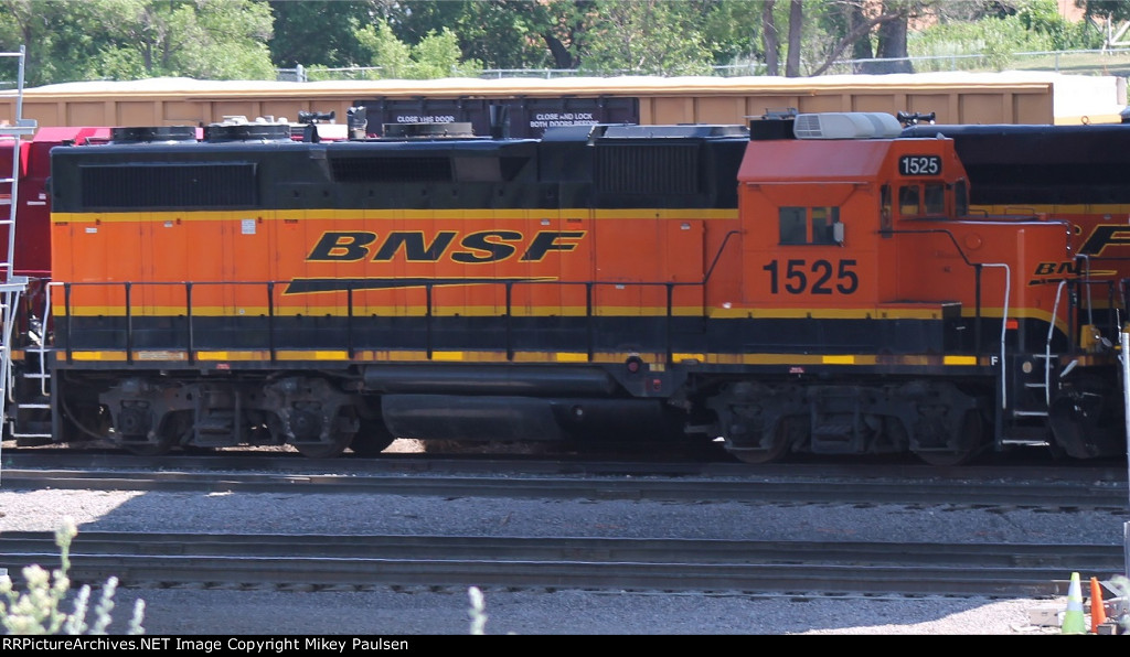 BNSF 1525